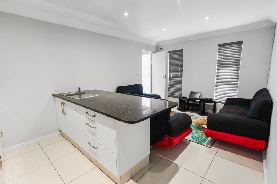 3 Bedroom Property for Sale in Cambridge Eastern Cape